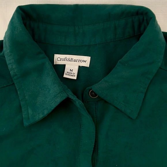 Croft & Barrow~2~Button Front Shirts / Green & Raspberry - Picture 11 of 16